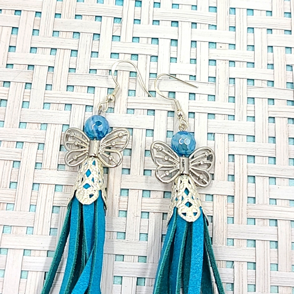 Handmade leather fringe butterfly agate earrings - Picture 5 of 5